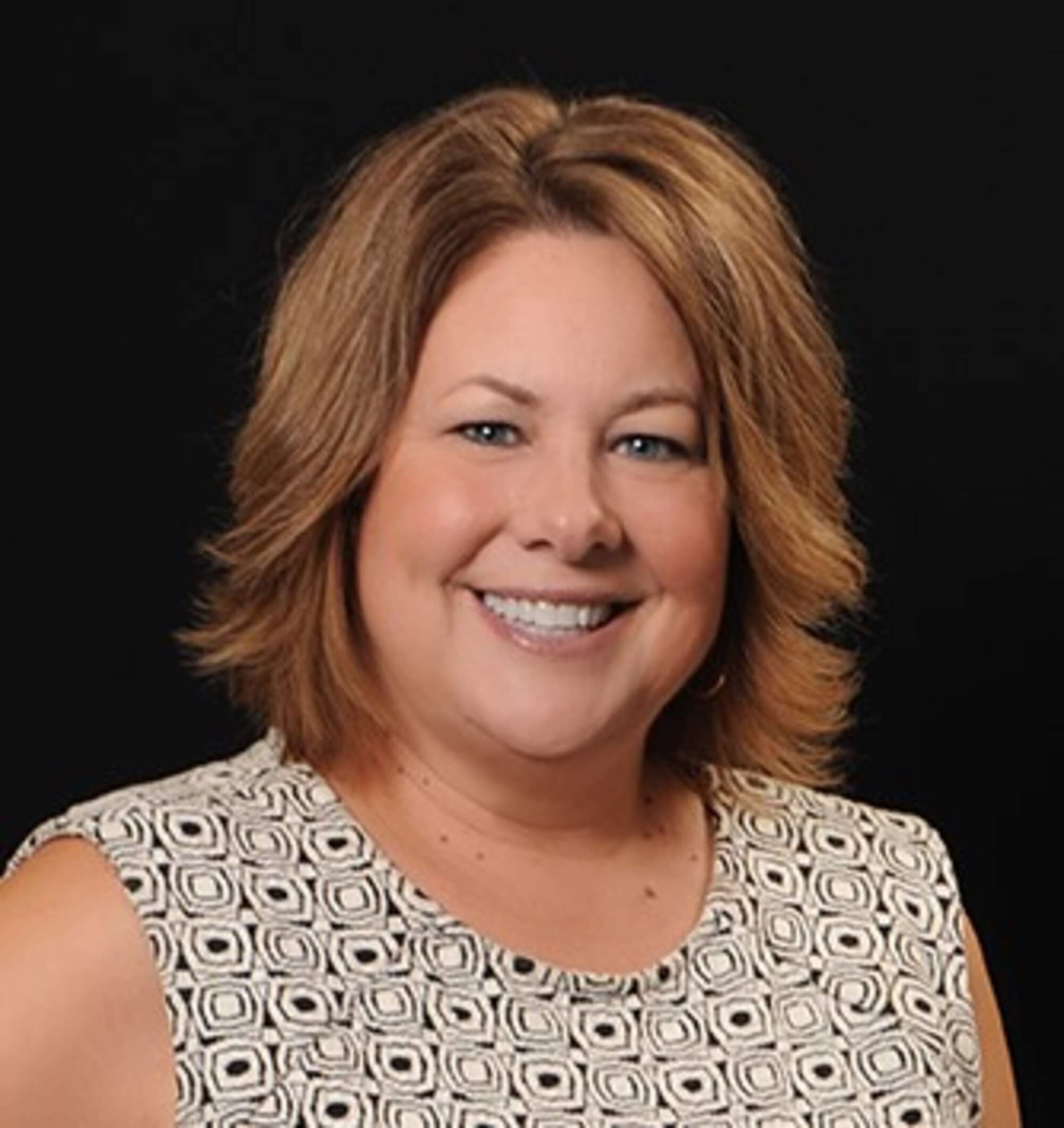 Erin O_Guinn headshot