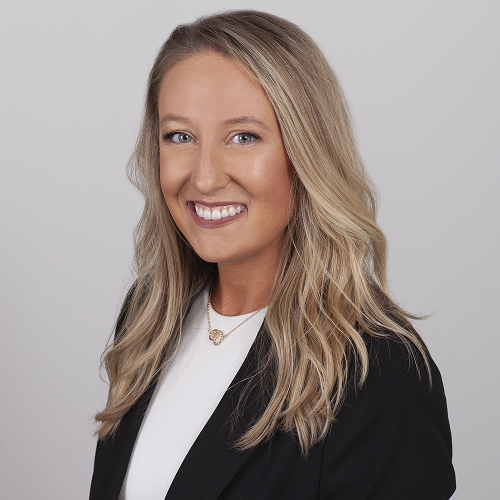 Katie Gonzalez Headshot 1