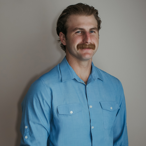 Tate Dill Headshot 1