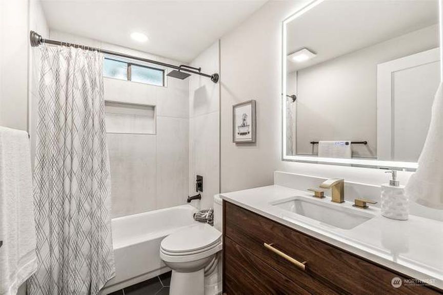 genMbmob.2300328_18_0