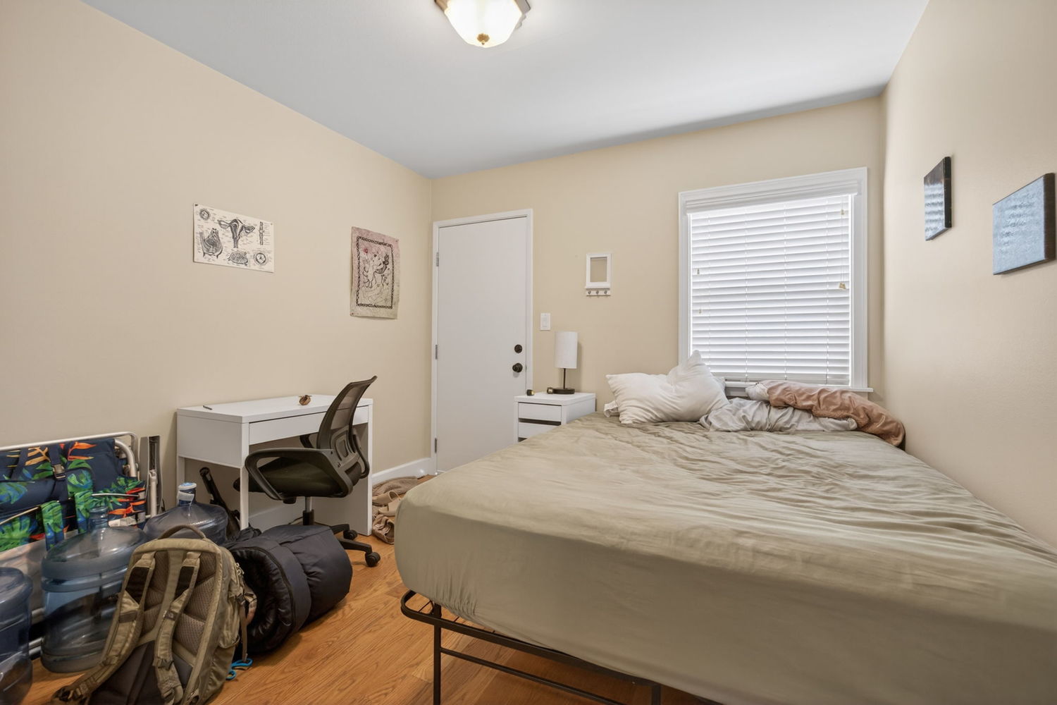 10-web-or-mls-Upmarketmedia_80-82Sea-029