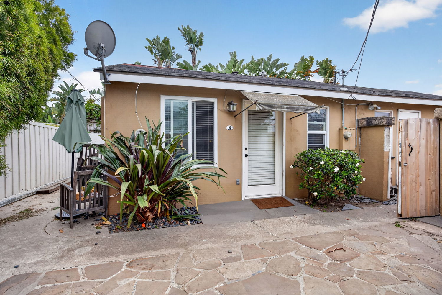 16-web-or-mls-Upmarketmedia_80-82Sea-046