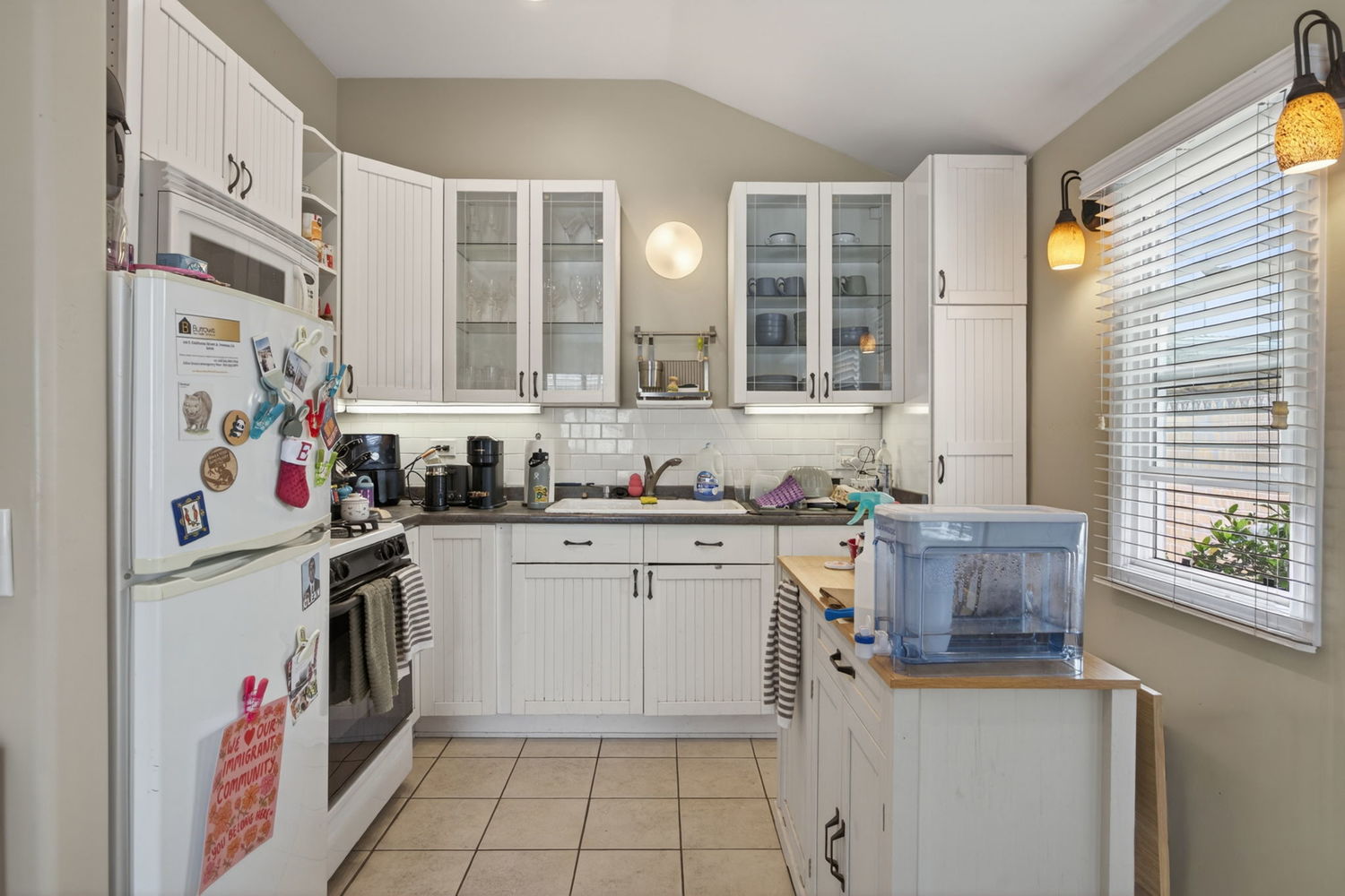 20-web-or-mls-Upmarketmedia_80-82Sea-058