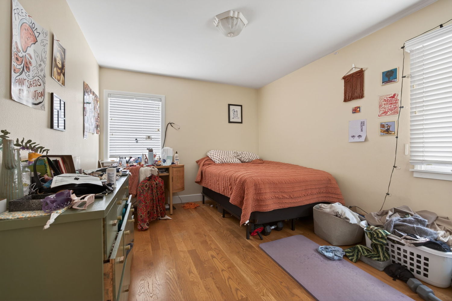 9-web-or-mls-Upmarketmedia_80-82Sea-025