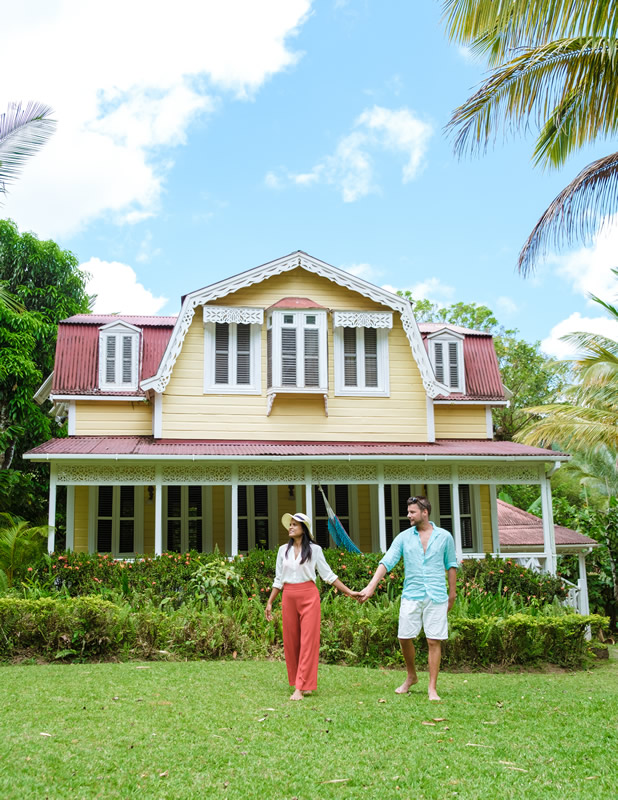 young-couple-on-vacation-saint-lucia-luxury-holid-2023-11-27-05-24-37-utc