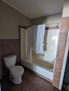 PXL_20241118_190833743