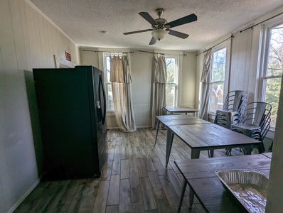 PXL_20241118_190948443