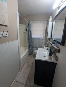 PXL_20241122_185056004