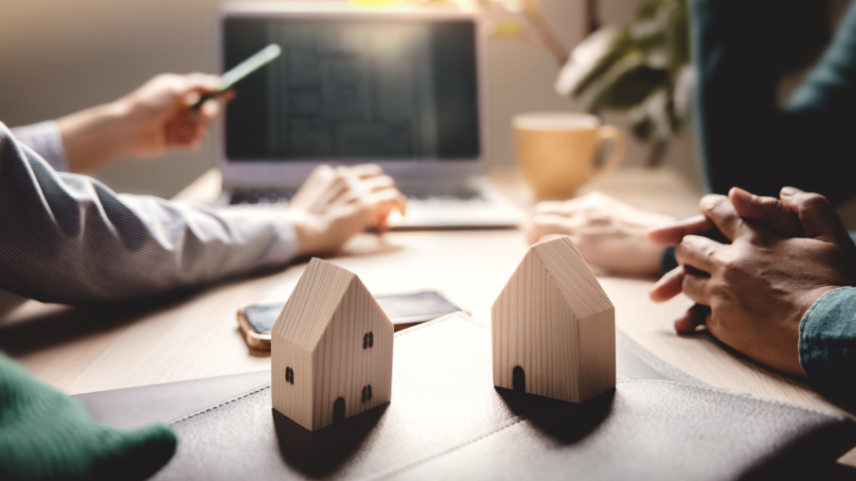 How to Choose the Right Real Estate Agent for Your Needs