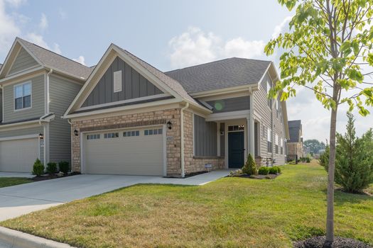 4702Victory-2109-HDR