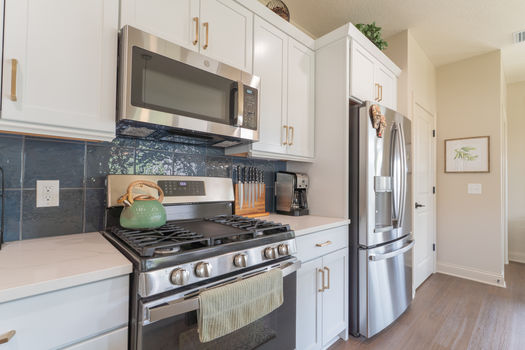 4702Victory-2148-HDR