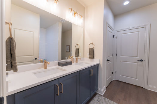 4702Victory-2175-HDR