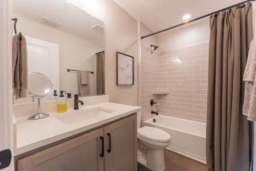 4702Victory-2223-HDR