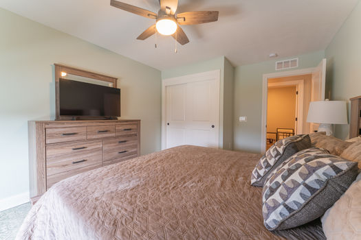 4702Victory-2235-HDR