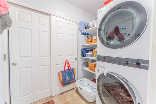 5712Streams-2153-HDR_under4mb