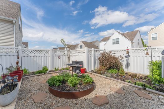 5712Streams-2225-HDR_under4mb