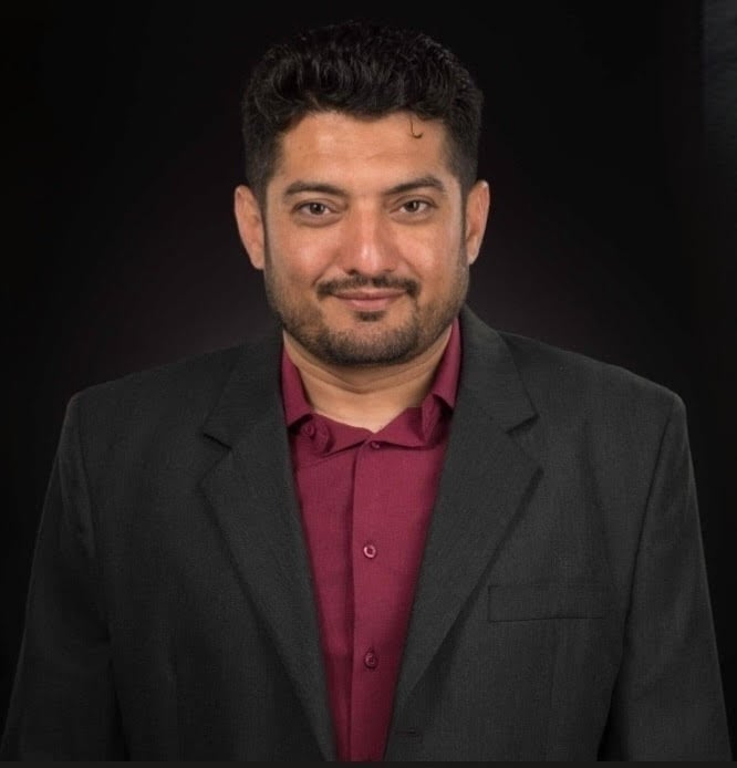 Tahir_Headshot