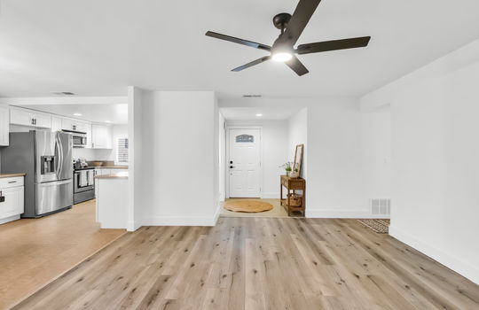 6821 Lonicera Drive-14