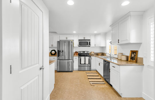 6821 Lonicera Drive-19