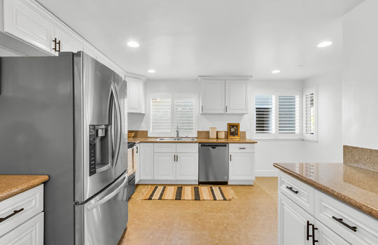 6821 Lonicera Drive-23