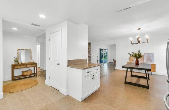 6821 Lonicera Drive-27