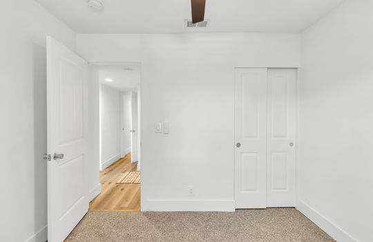 6821 Lonicera Drive-38