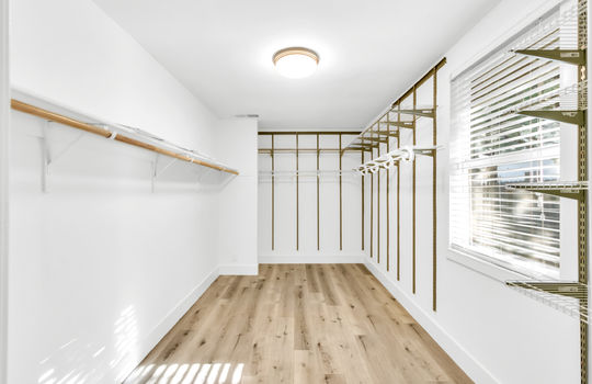 6821 Lonicera Drive-45