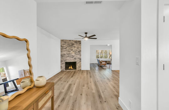 6821 Lonicera Drive-8