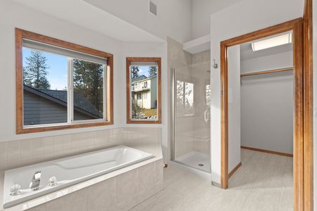 Inside-Spokane-Hutton View-19