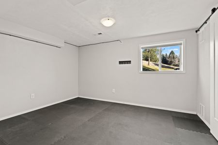 Inside-Spokane-Hutton View-28