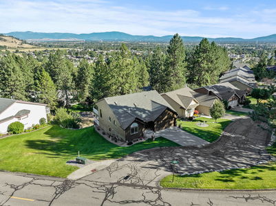 Inside-Spokane-Hutton View-58