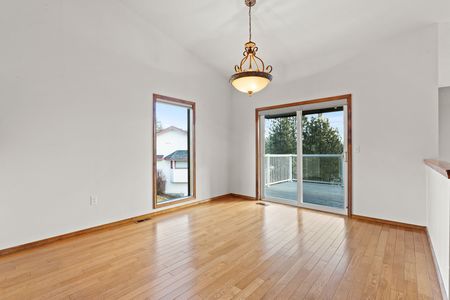Inside-Spokane-Hutton View-8