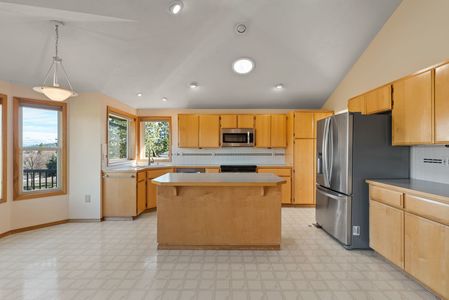 Inside-Spokane-Birkdale-13