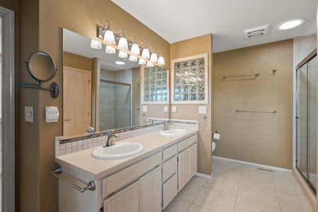 Inside-Spokane-Birkdale-18