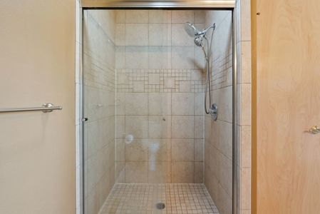 Inside-Spokane-Birkdale-19