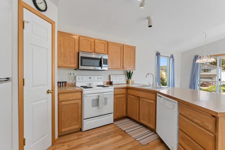 Inside-Spokane-15th-12