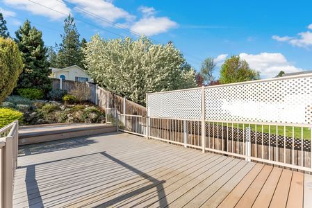 Inside-Spokane-15th-30