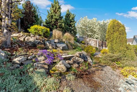 Inside-Spokane-15th-36