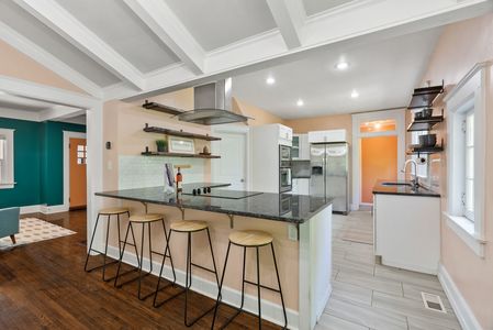 Inside-Spokane-9th-15