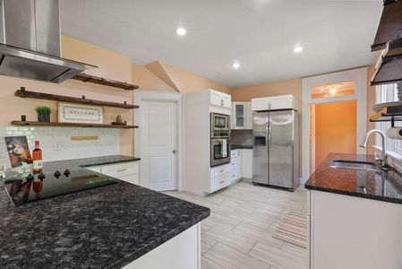 Inside-Spokane-9th-16