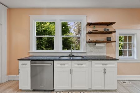 Inside-Spokane-9th-18