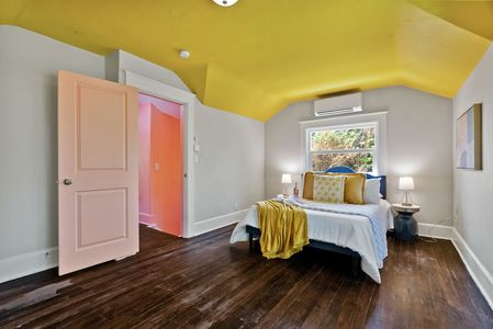 Inside-Spokane-9th-23