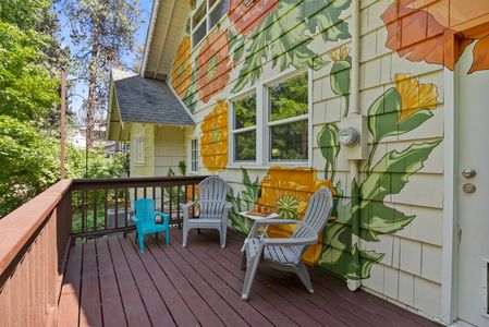 Inside-Spokane-9th-38