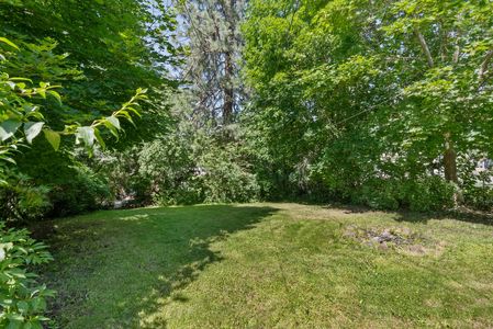 Inside-Spokane-9th-40