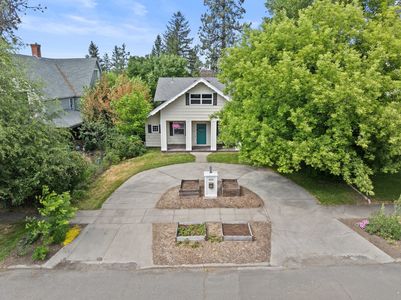 Inside-Spokane-9th-46