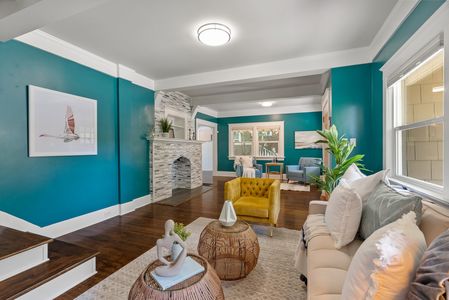 Inside-Spokane-9th-7