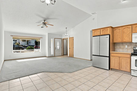11_411 e 7th ave