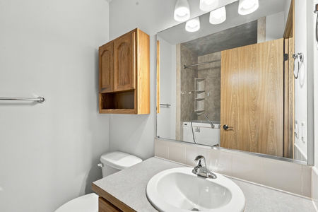11.4_411 e 7th ave