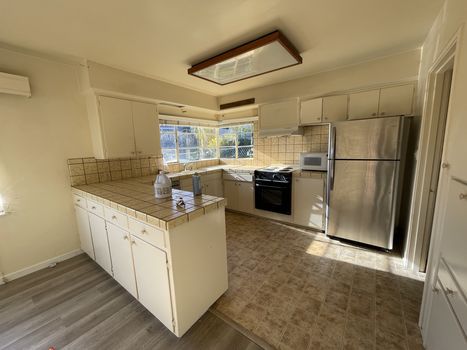 718 3rd Kitchen Before