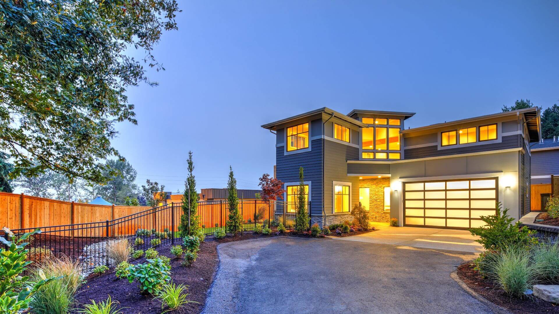 Beautiful curb appeal of a Modern craftsman style home